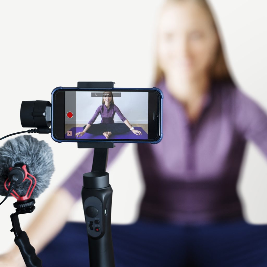 smartphone screen mockup psd yoga live streaming